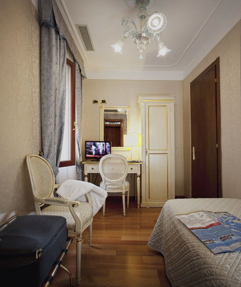 undefined Hotel Ca' d'Oro | WENICE Deep Culture 2