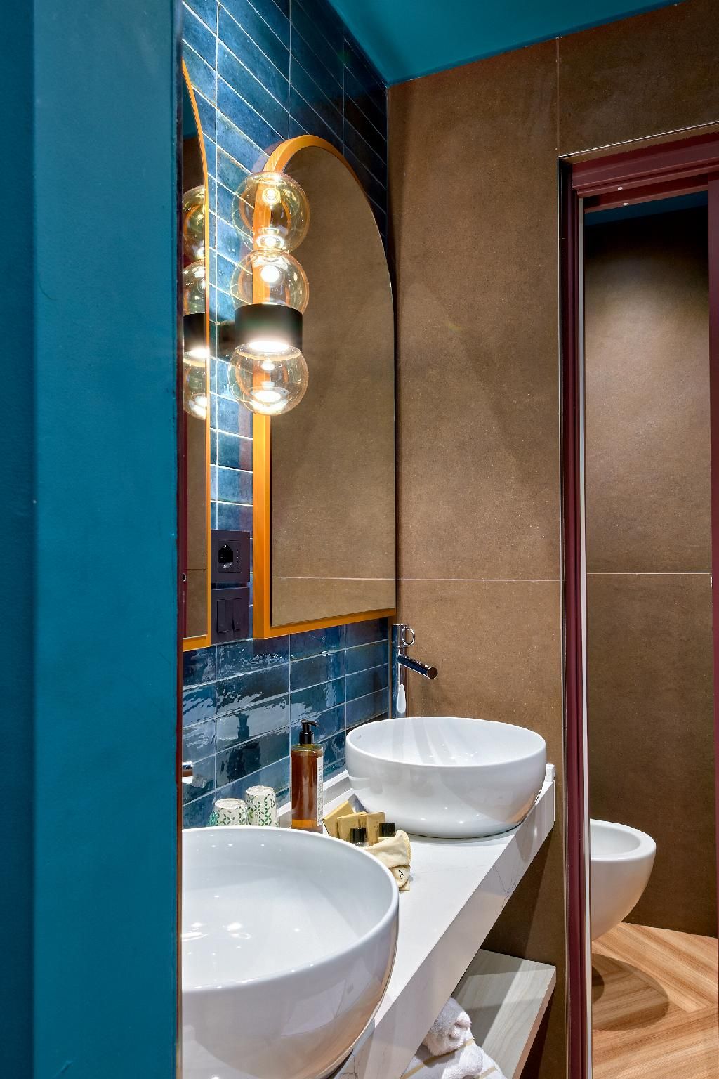 Hotel Ca' d'Oro | WENICE Deep Culture Junior Suite with Canal View 3