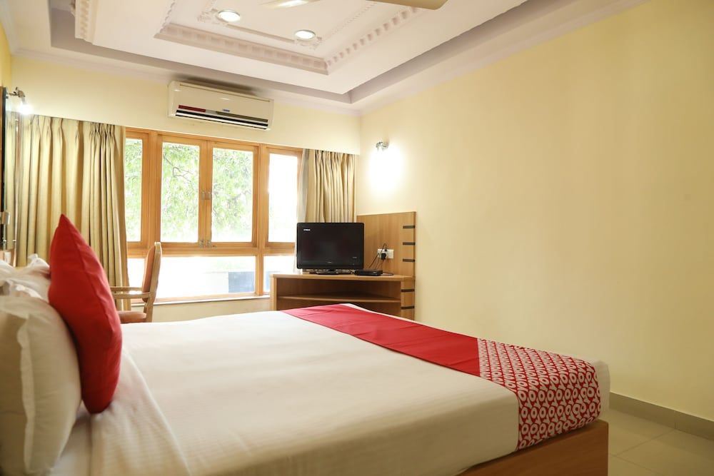 OYO 16260 Hotel Sunny International Double or Twin Room 6