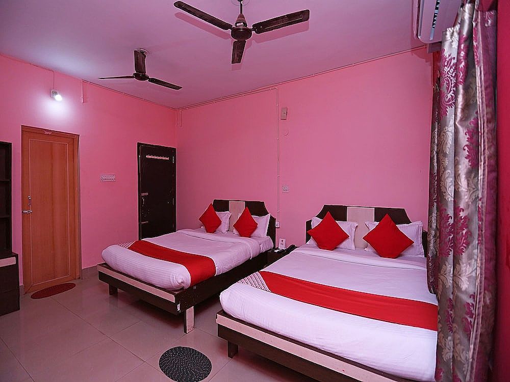 Deluxe Double or Twin Room, 1 King Bed