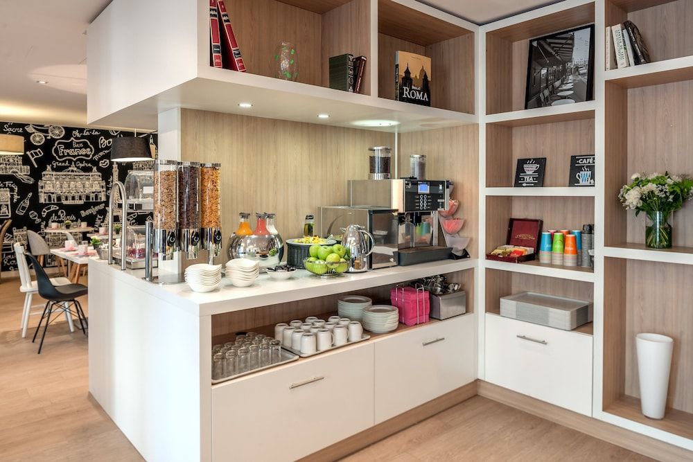 undefined Citadines Montmartre Paris 4