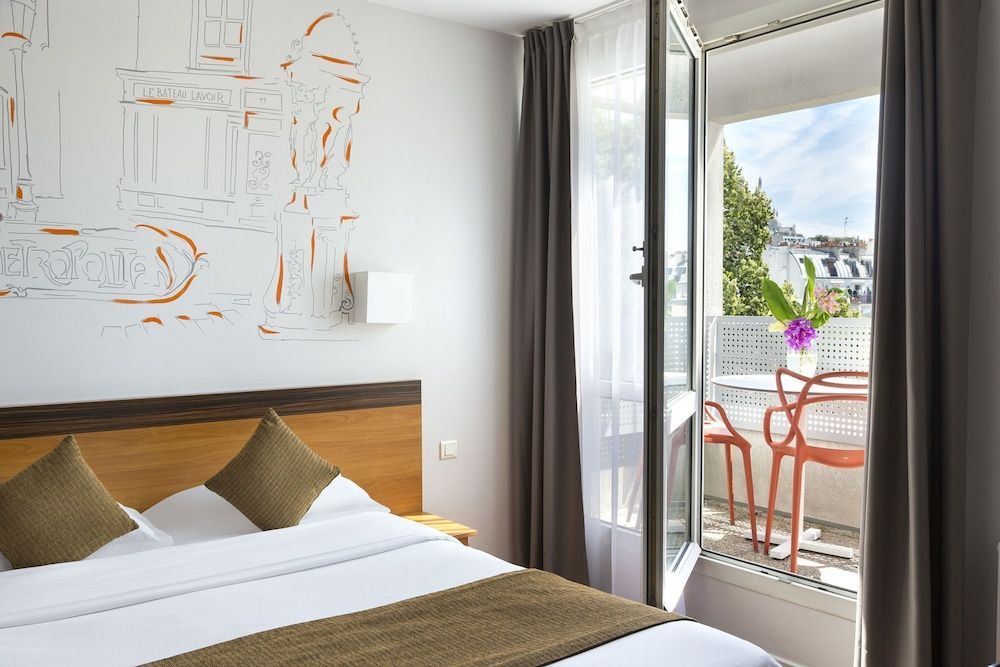 undefined Citadines Montmartre Paris