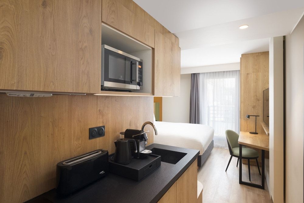 Residence Inn by Marriott Paris Didot Montparnasse Studio, 1 Queen Bed 5