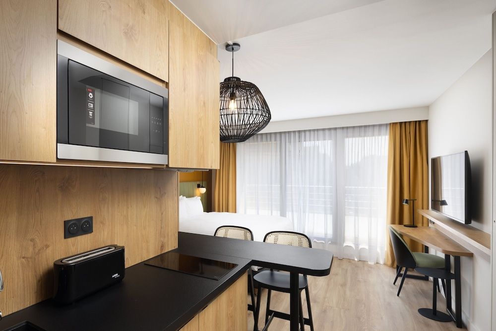 Suite, 1 Bedroom, Balcony