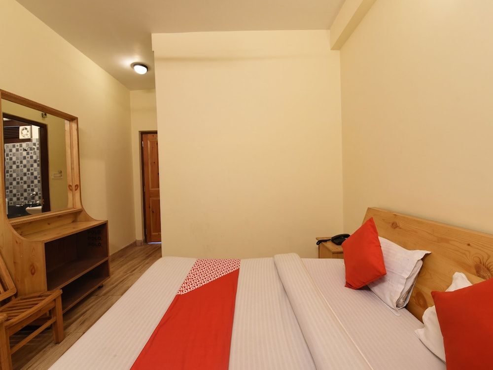 OYO 23604 Parth Regency Standard Room 12