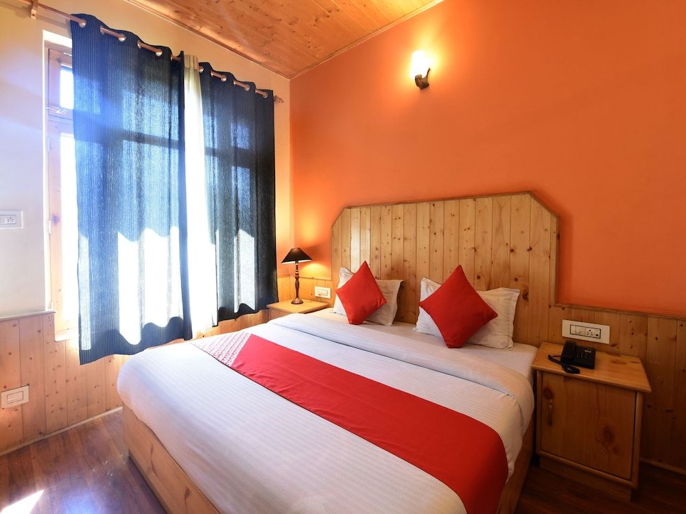OYO 23604 Parth Regency Standard Room 2