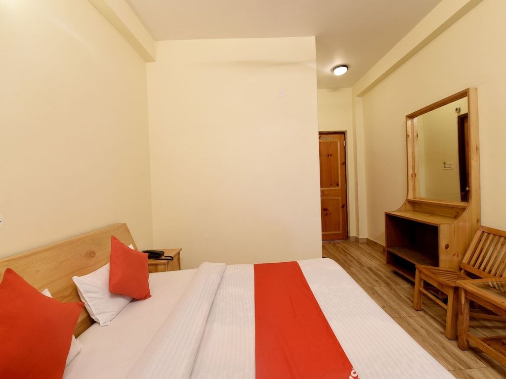 OYO 23604 Parth Regency Standard Room 11