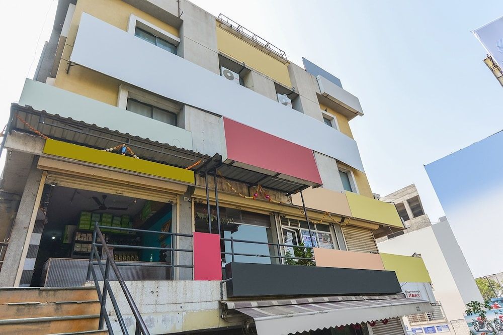 undefined OYO 23697 Hotel Krishna Palace 4