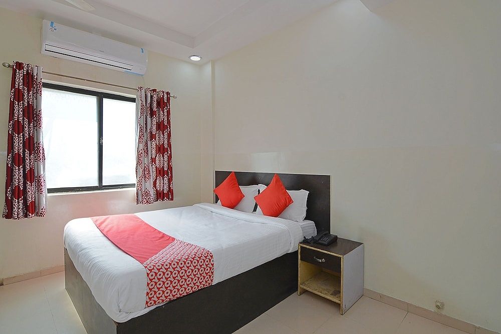undefined OYO 23697 Hotel Krishna Palace 10