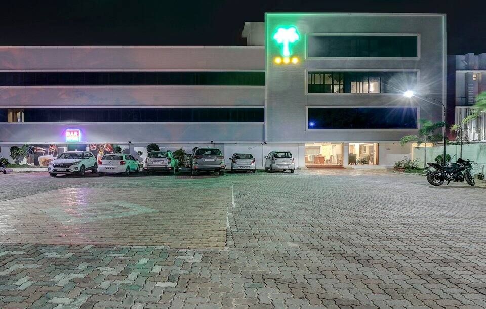 undefined Hotel Palmyra Grand Suite - Kanyakumari 8