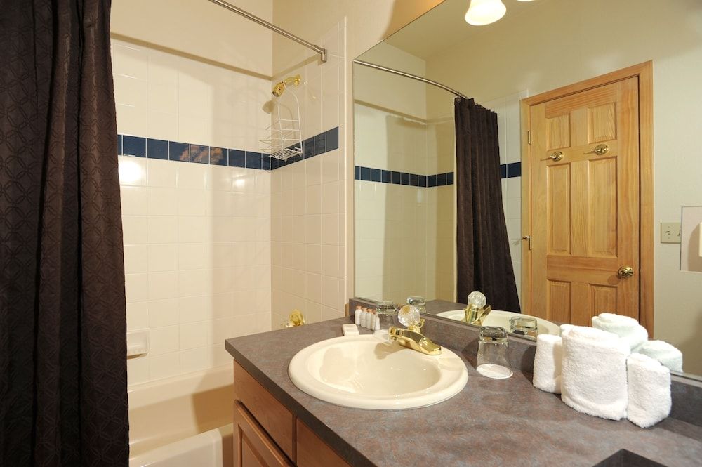 Forest Condominiums by Keystone Resort Townhome, 3 Bedrooms, 2 Bathrooms (Northstar) 6