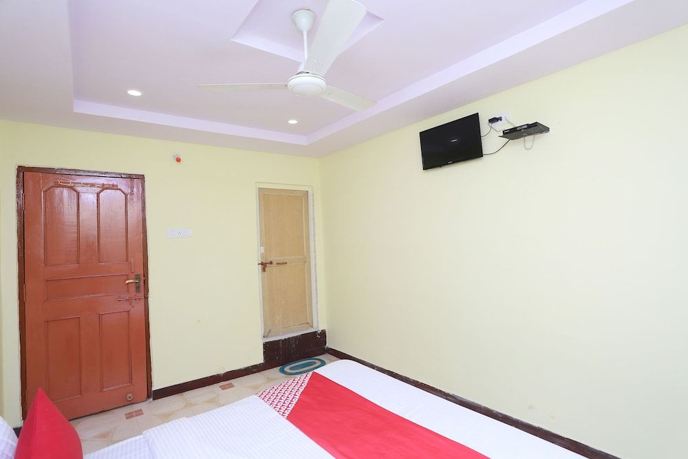 Super Hotel O Manoj Double or Twin Room 9