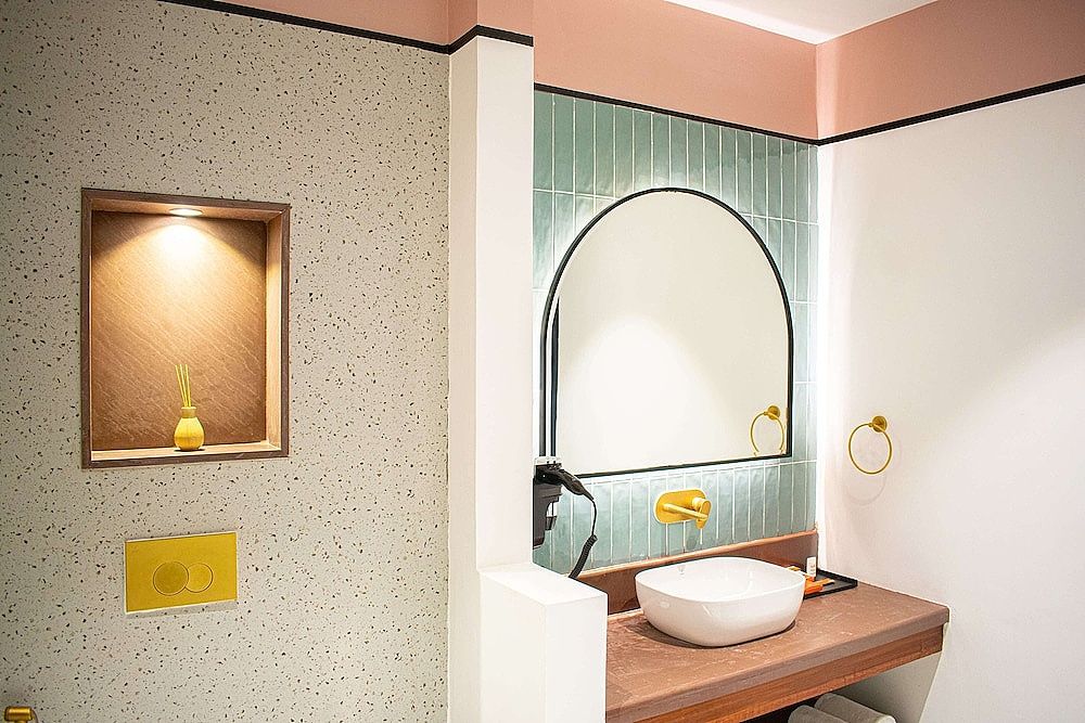 The Sierra - A Luxury Stay Classic Suite 7