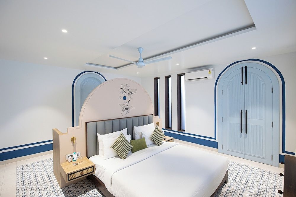 undefined The Sierra - A Luxury Stay 10