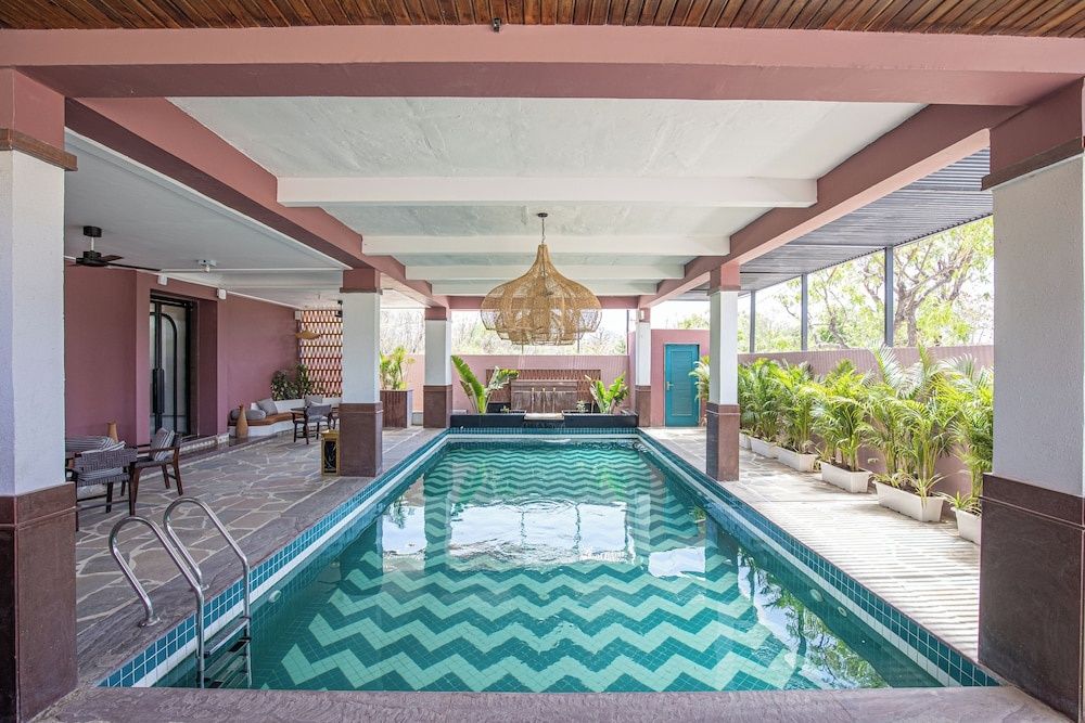 undefined The Sierra - A Luxury Stay 4