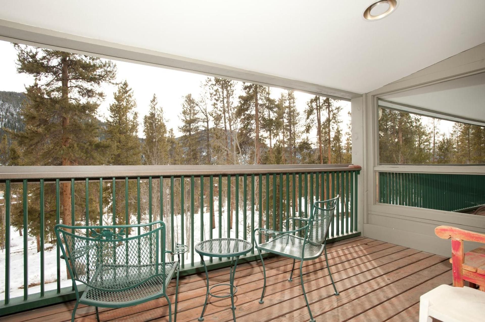 1 Bedroom Condominium