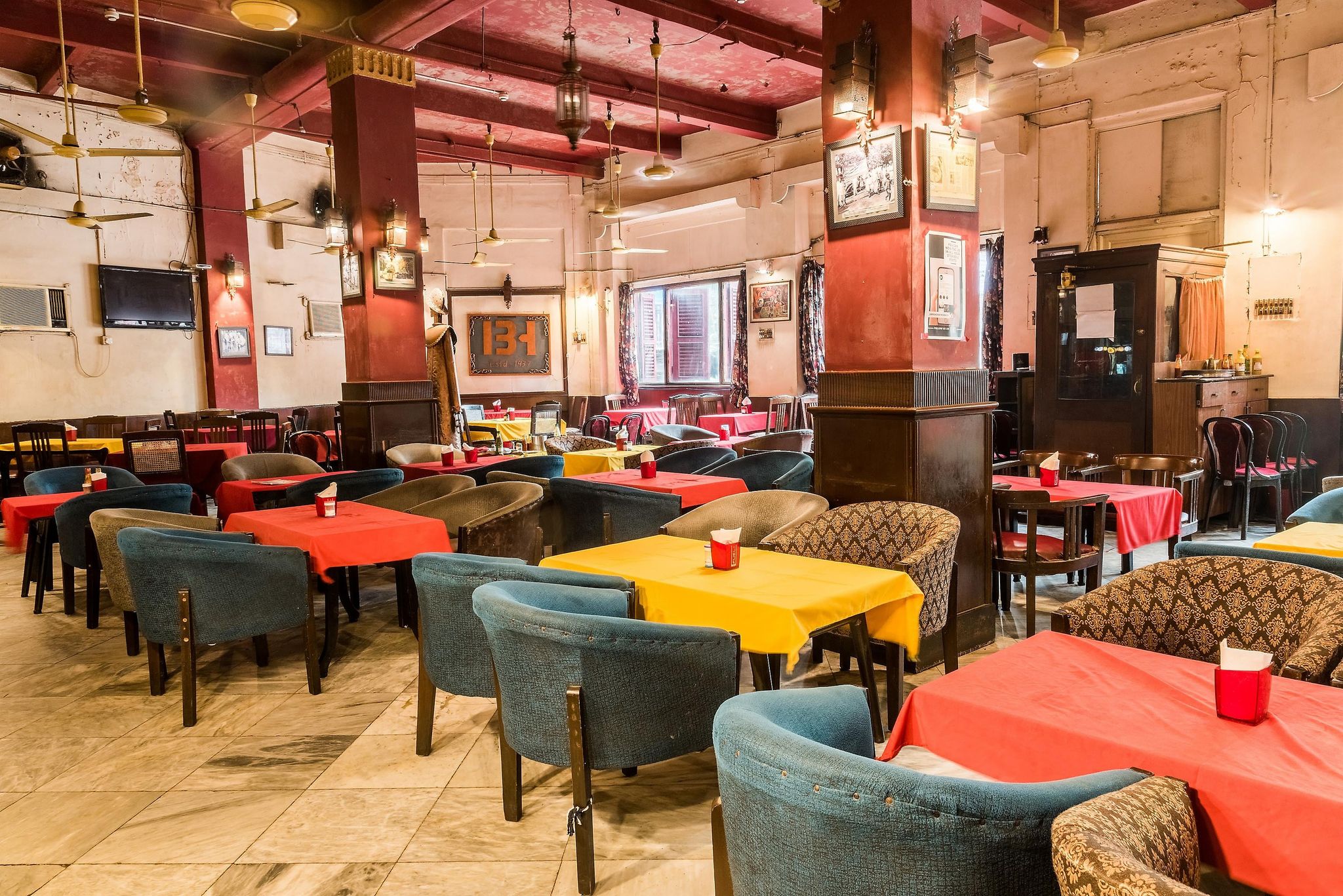 Food & Dining