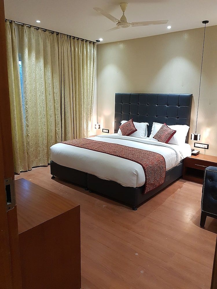 Cennet Hotel Standard Room 3