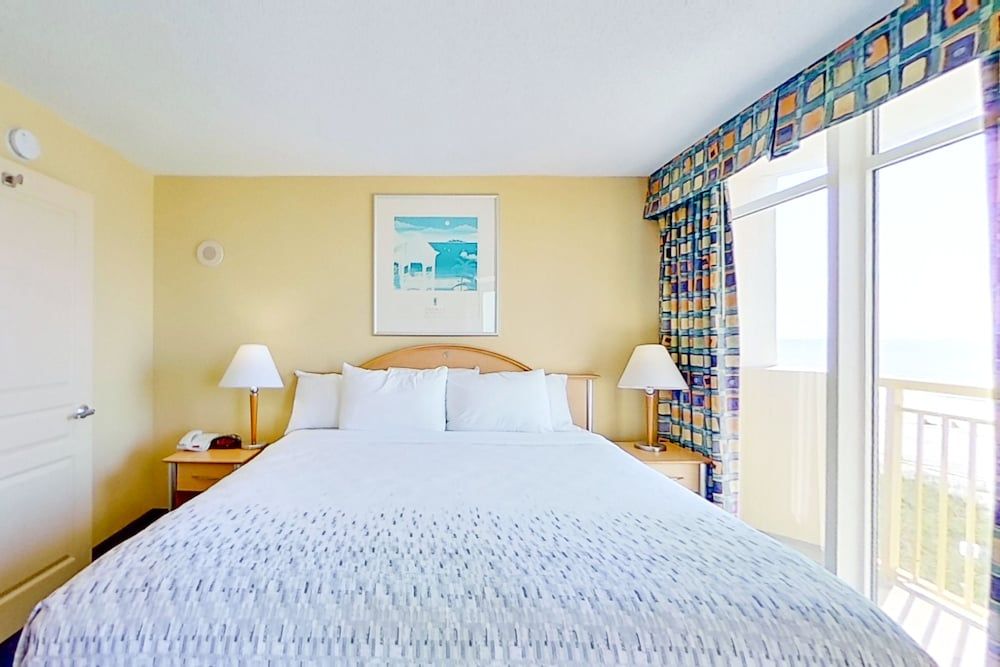 Bay Watch Resort & Conference Center Condo, 2 Bedrooms (Oceanfront) 7