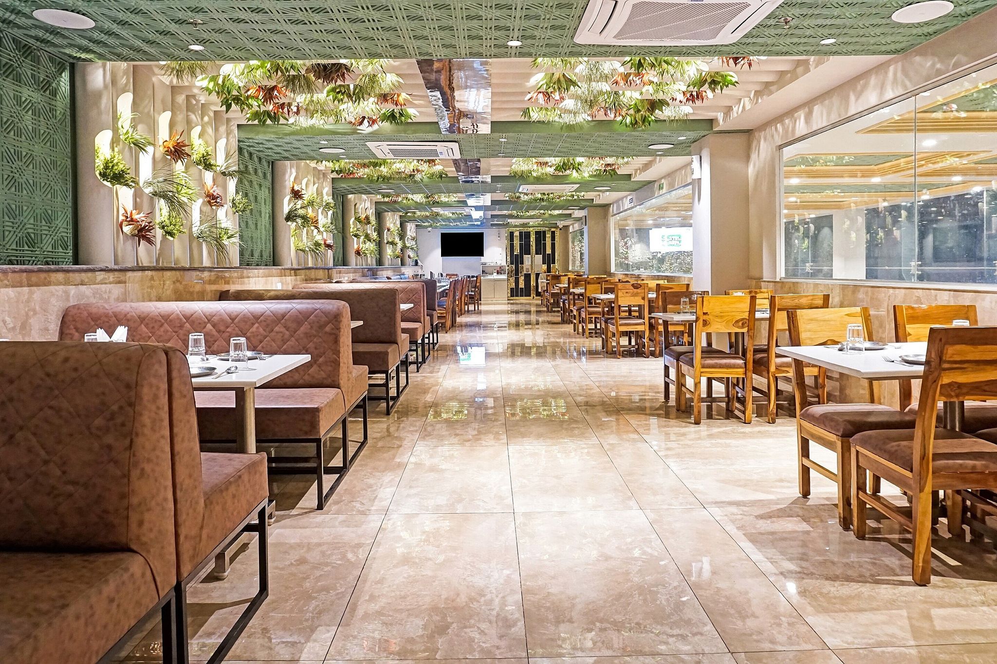 Food & Dining