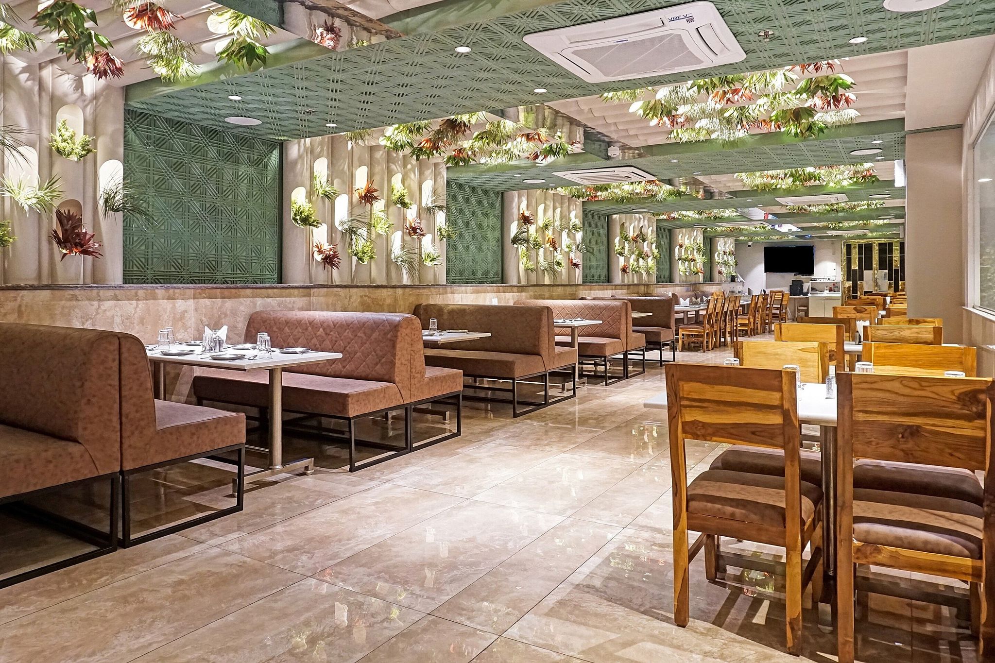 Food & Dining