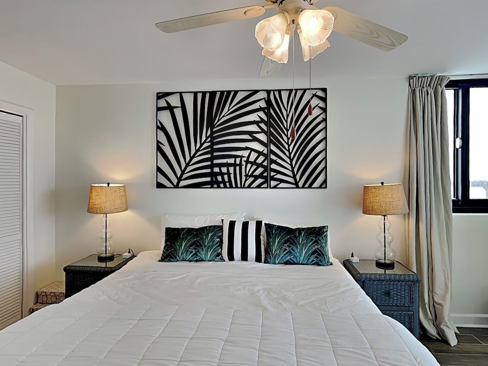 Condo, 1 King Bed with Sofa bed, Patio, Ocean View (#105 West - No Pets Allowed)