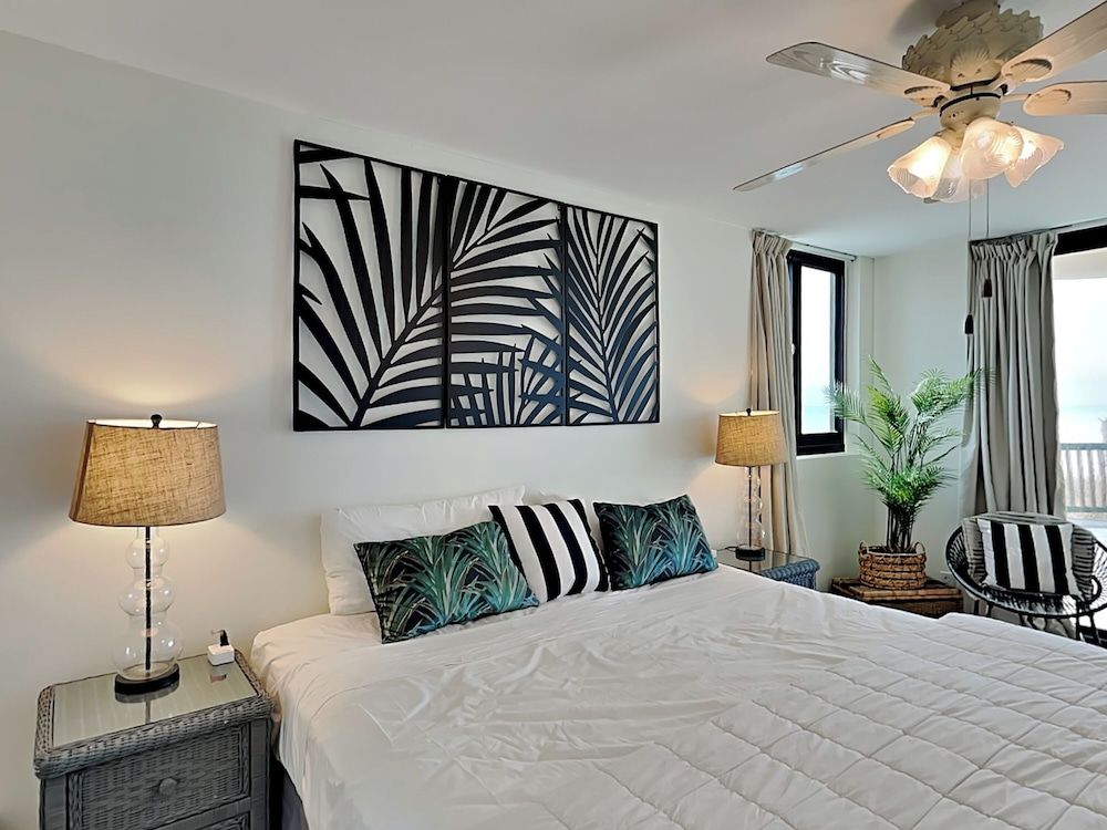 Condo, 1 King Bed with Sofa bed, Patio, Ocean View (#105 West - No Pets Allowed)