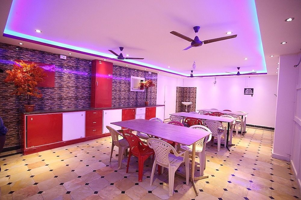 undefined Sivasakthi Hotel 4