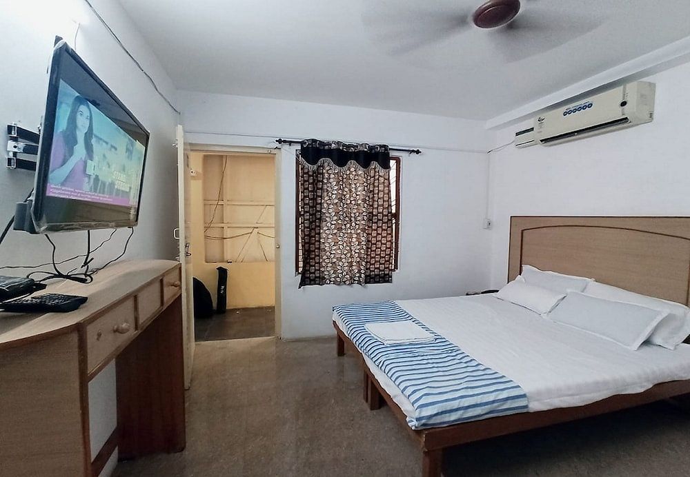undefined Sivasakthi Hotel 5