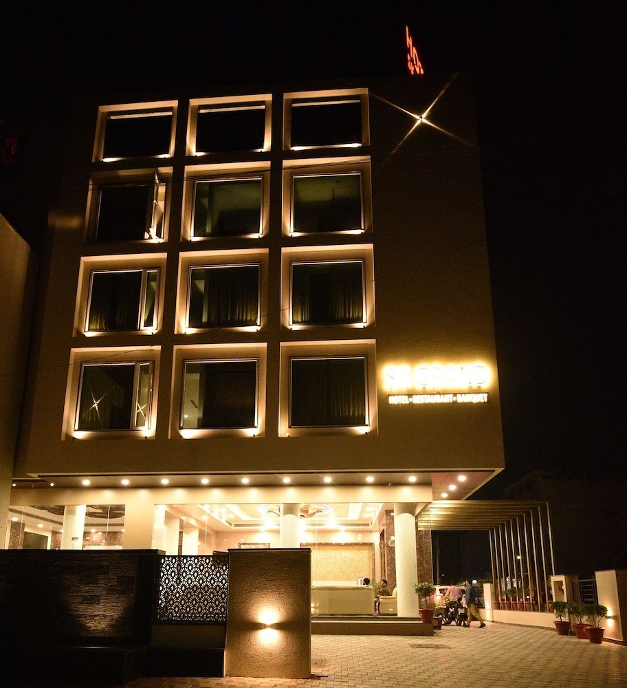 undefined Hotel SK Grand 7