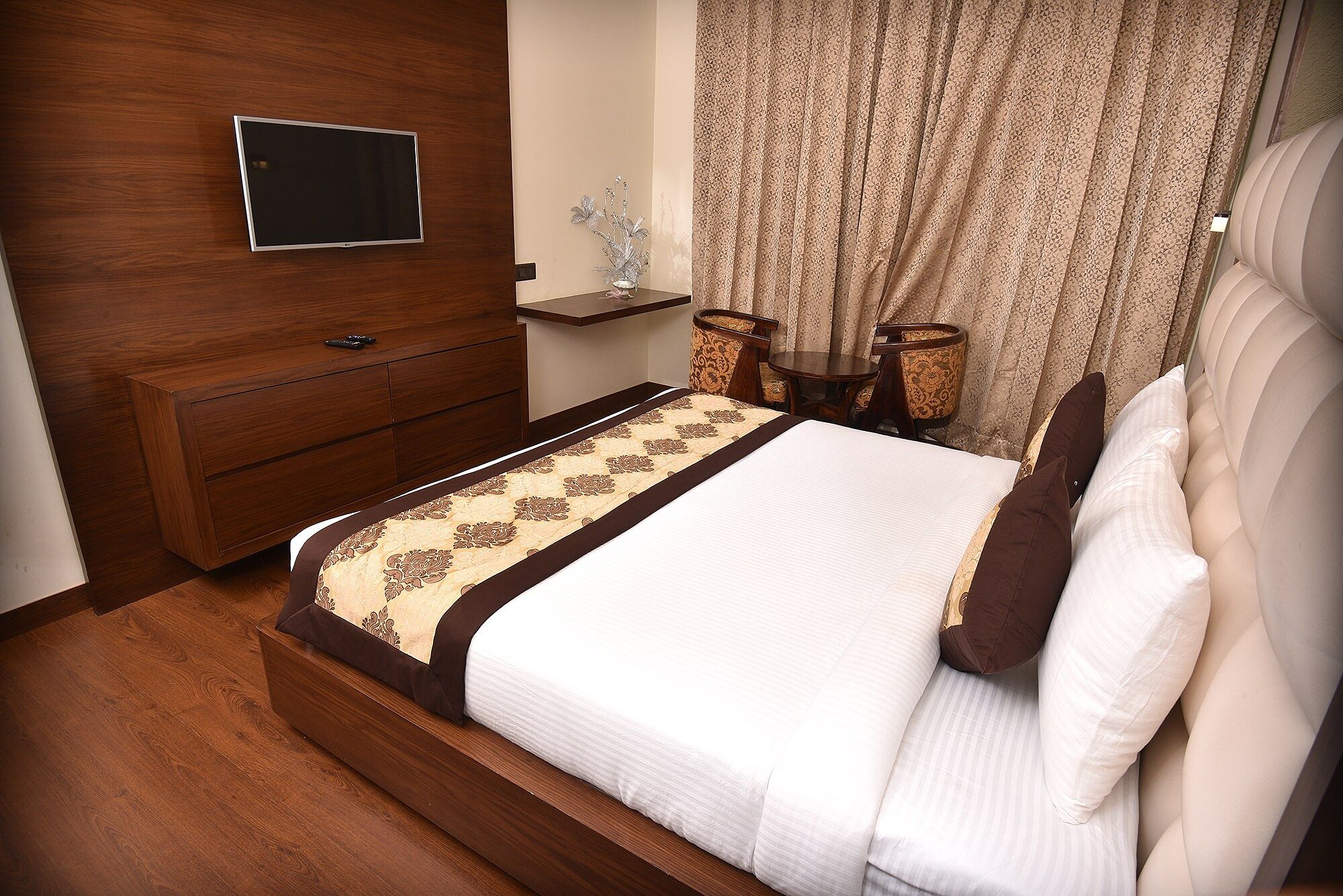 Hotel SK Grand Deluxe Room 5