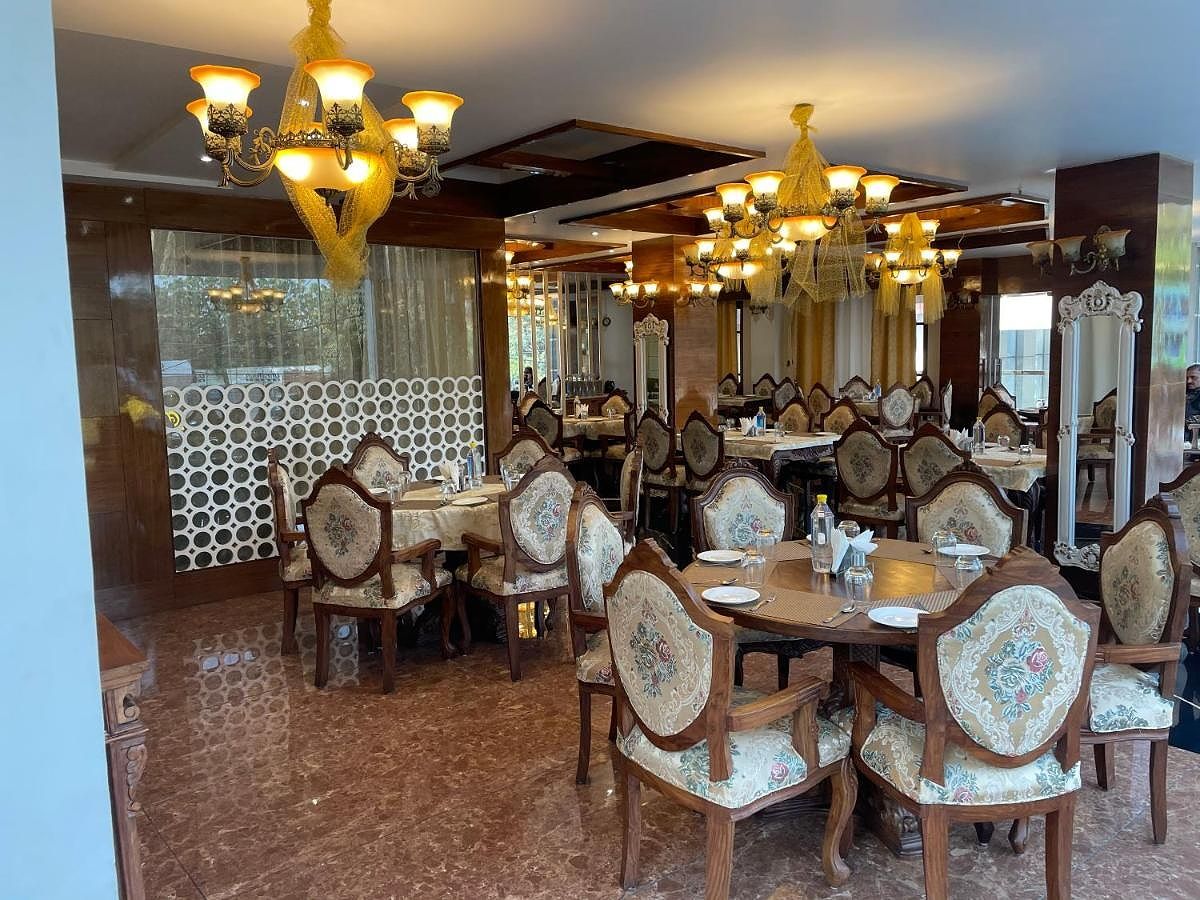 undefined The Daffodils 4