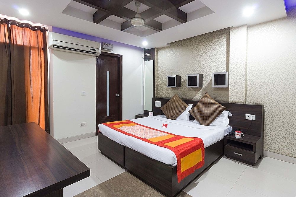 OYO 3863 Iris Deluxe Double or Twin Room, 1 King Bed, Smoking 7