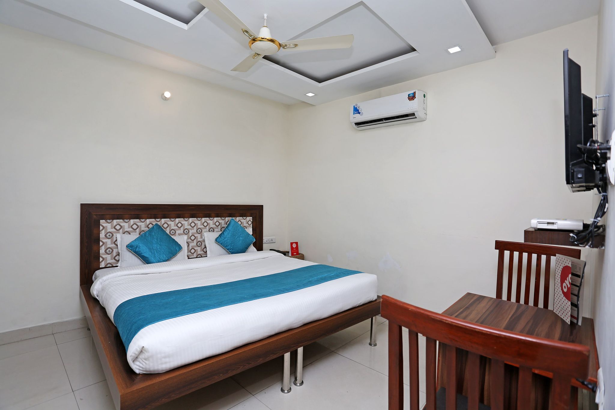 undefined OYO Hotel Sea 10