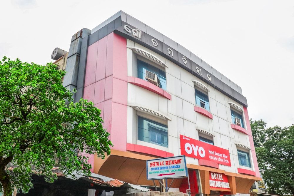undefined OYO 38200 Hotel Goutam Vihar 2