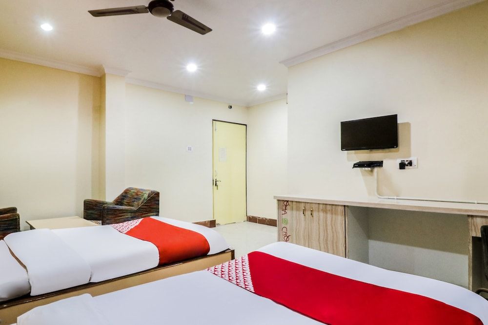 undefined OYO 38200 Hotel Goutam Vihar 10