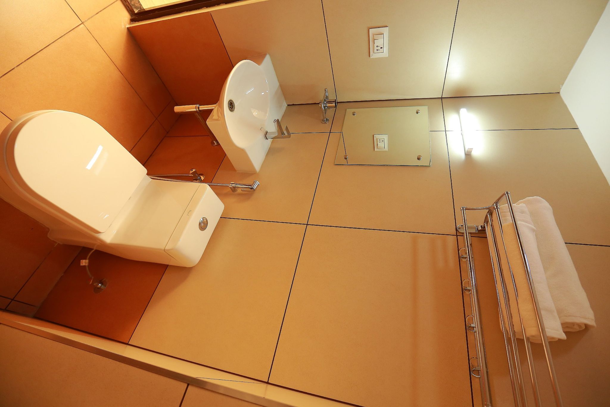The Crescent Suites Twin Deluxe 2