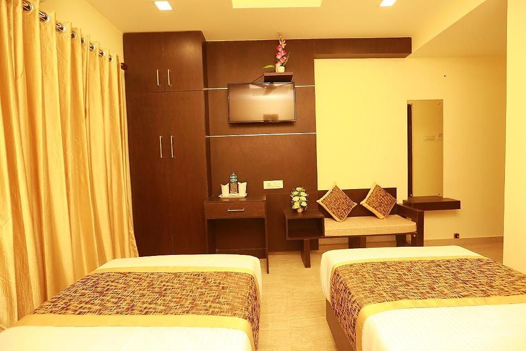 The Crescent Suites Deluxe Double 2