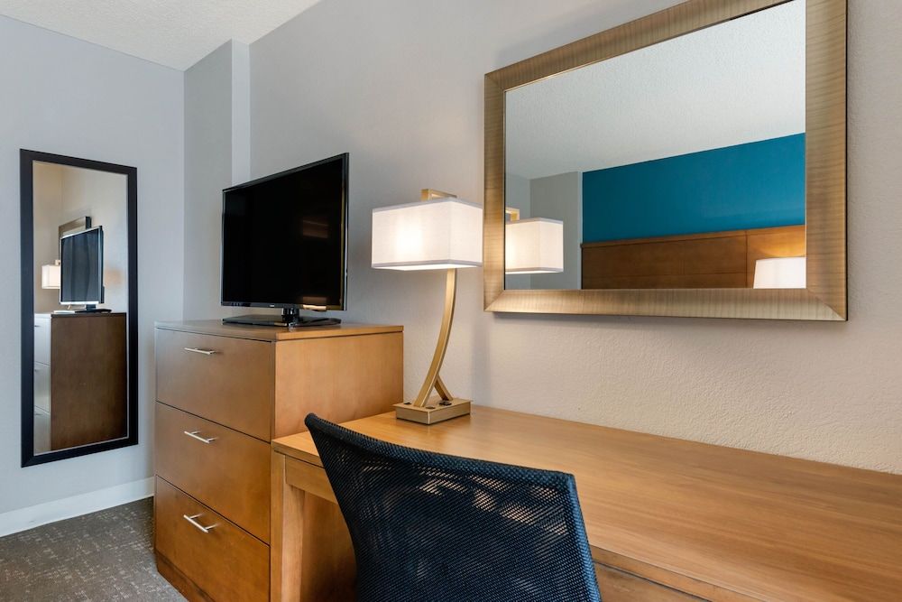 Staybridge Suites Orlando Royale Parc Suites by IHG Suite, 1 Bedroom, Kitchen 39