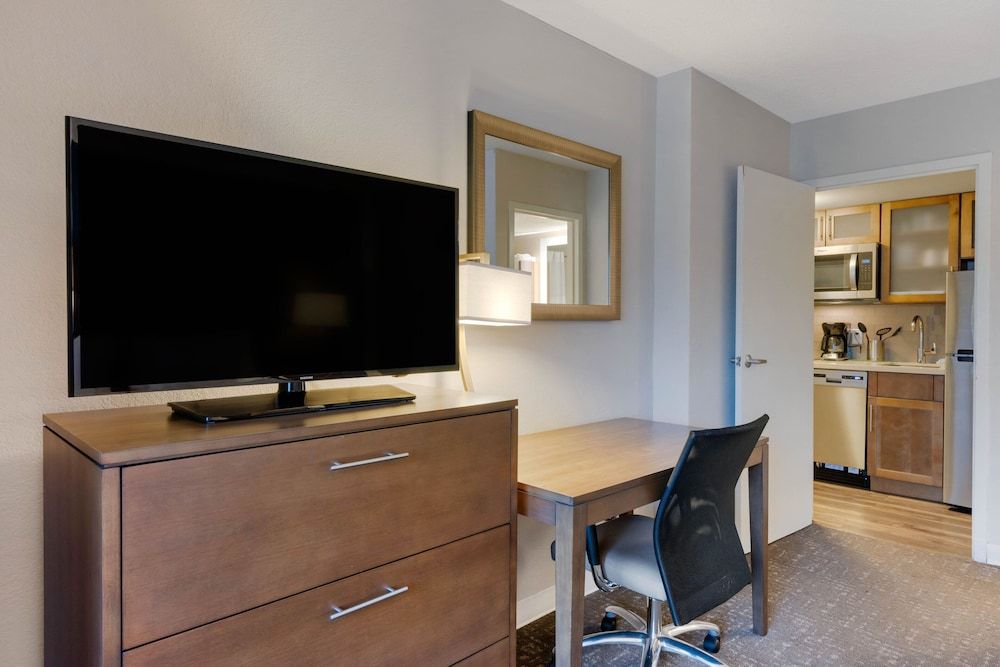 Staybridge Suites Orlando Royale Parc Suites by IHG Suite, 1 Bedroom, Kitchen 48