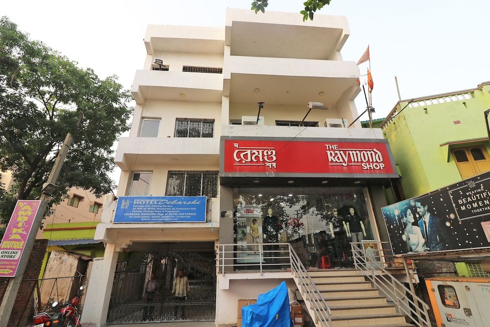 undefined OYO 37989 Hotel Debarshi 2