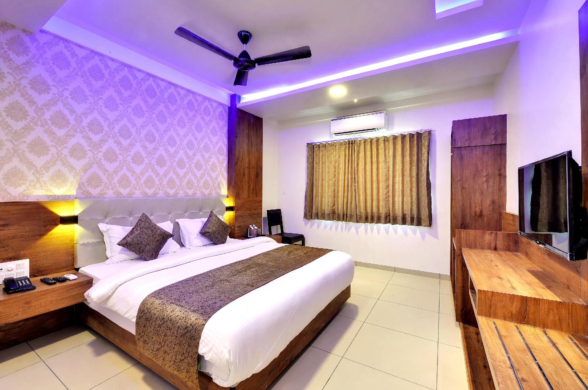 undefined Hotel Devkinandan 10