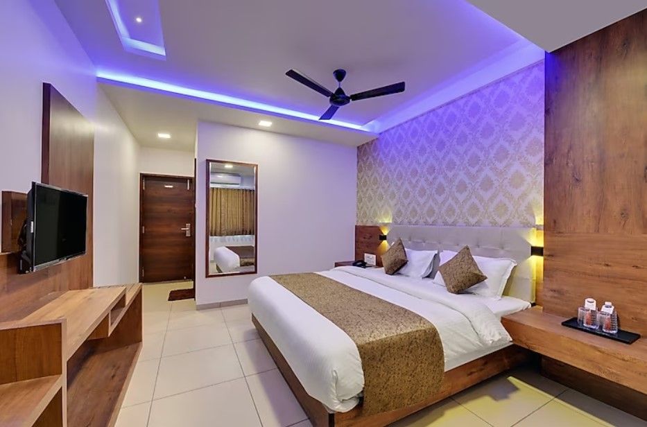 Hotel Devkinandan Deluxe Double Bed AC 5