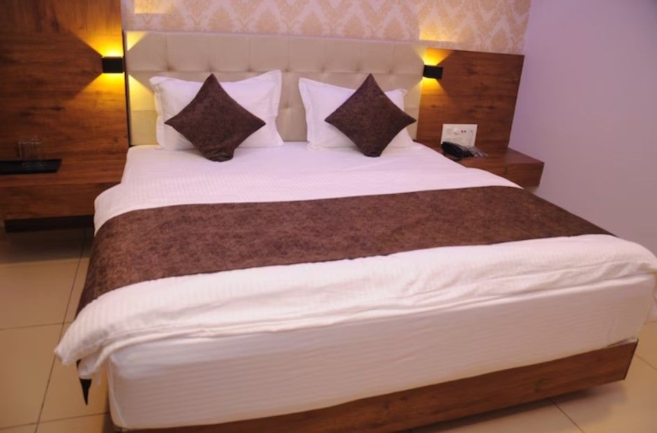 Super Deluxe Double Bed AC