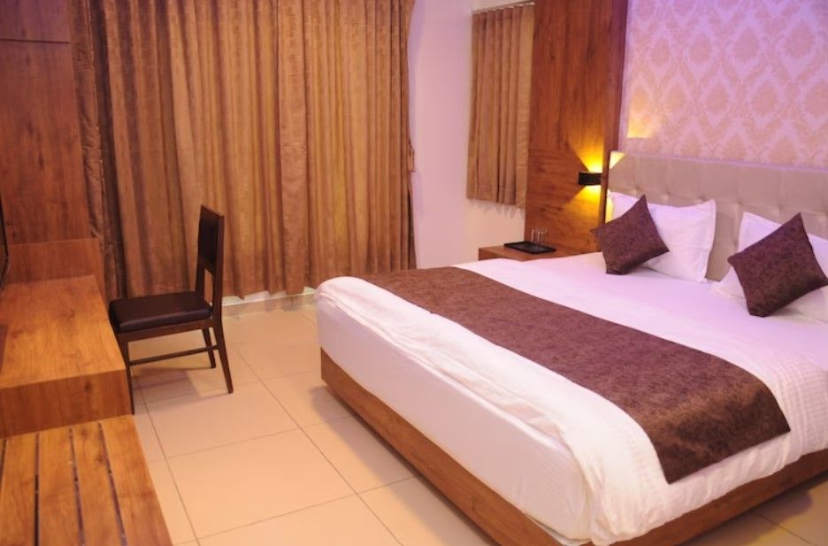 Hotel Devkinandan Deluxe Double Bed AC 3