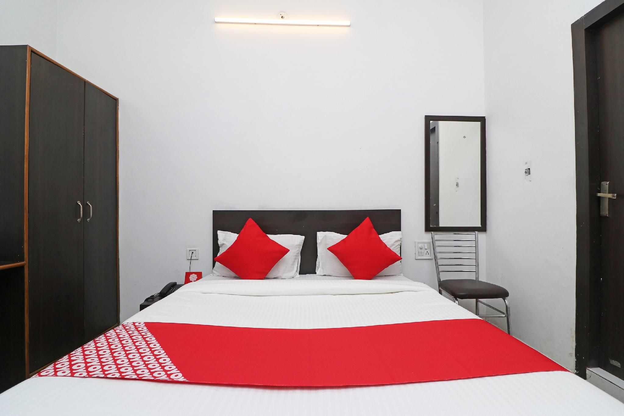 Hotel O by OYO Mid Town Ojus Tower Classic