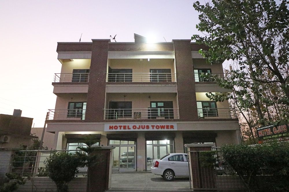 undefined Hotel O by OYO Mid Town Ojus Tower 8