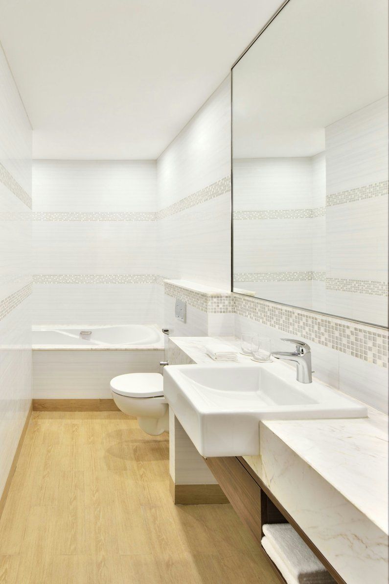 Suite Bathroom