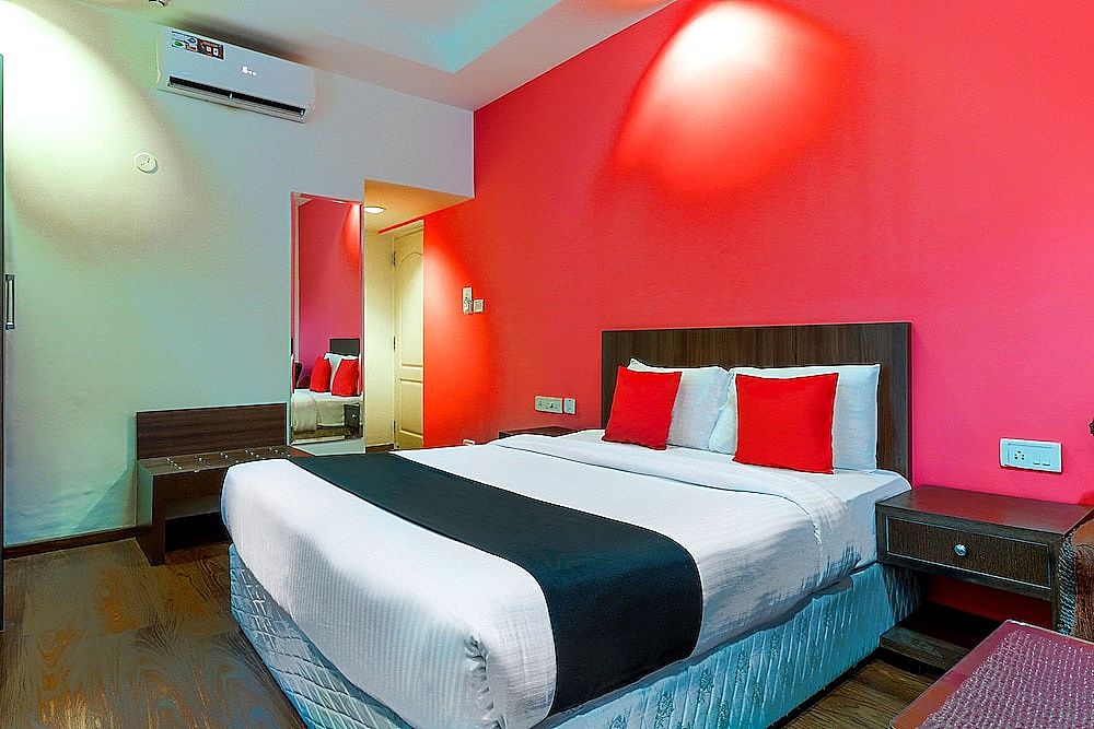 Capital O 46356 White Mg(BLR1693) Double or Twin Room 9