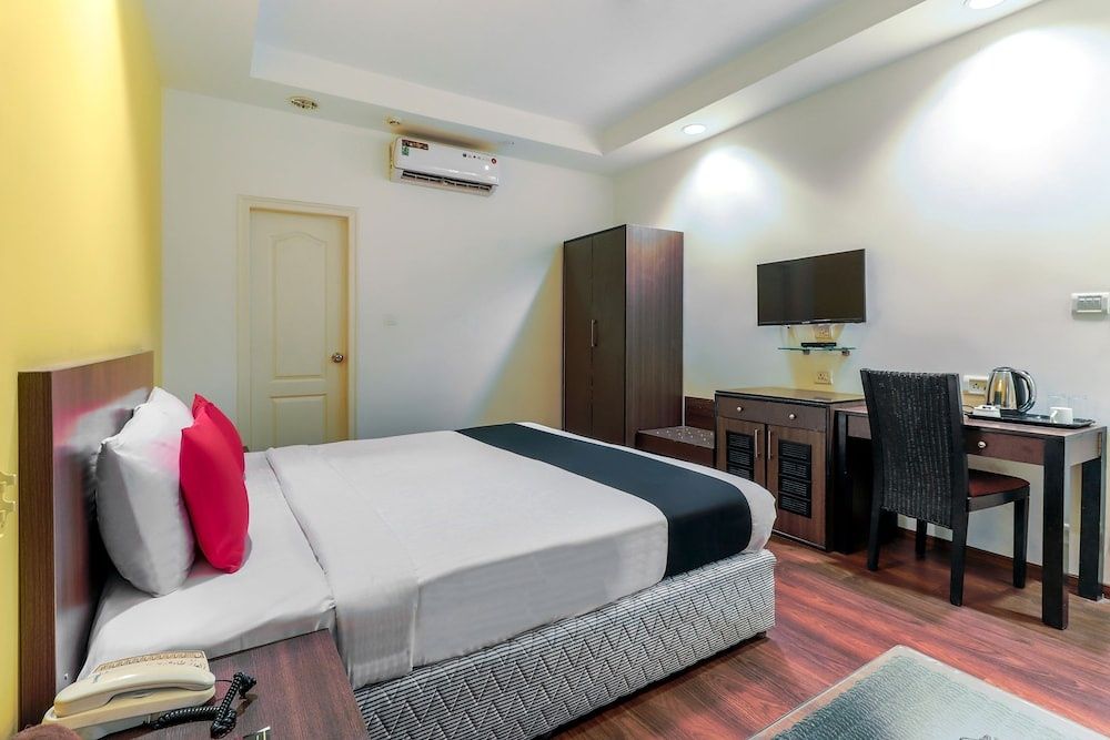 Capital O 46356 White Mg(BLR1693) Double or Twin Room 7